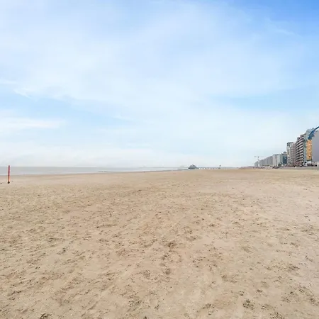 In Near The Beach, Cleaning Included Appartement Blankenberge